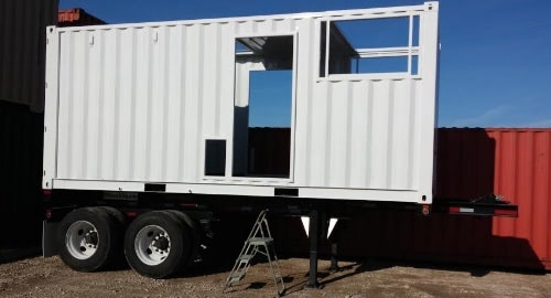 Mobile containerized generator on chassis.