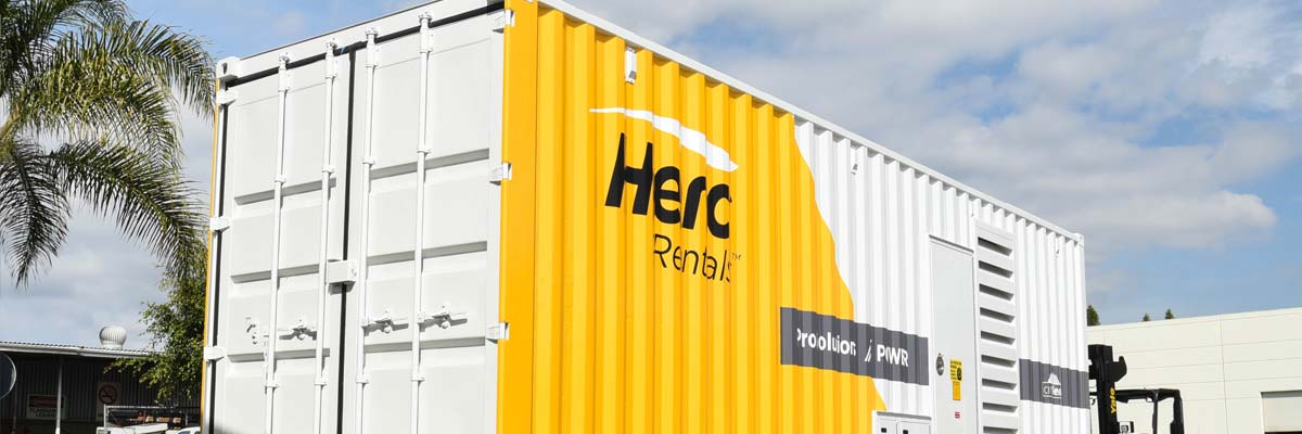 Transporting a customized container for delivery 