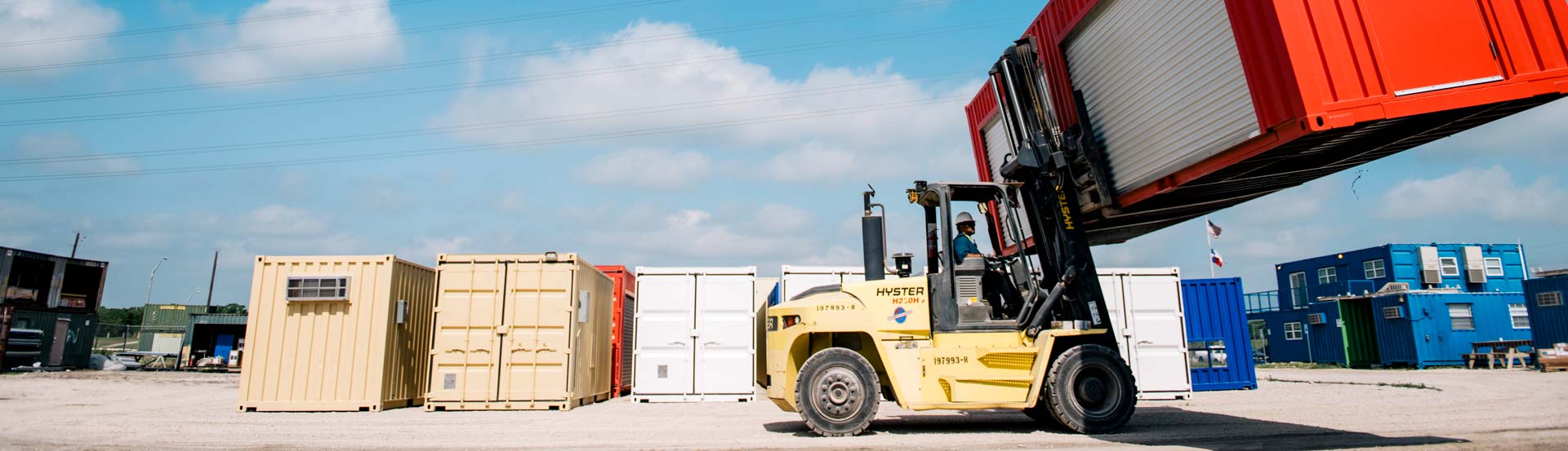 moving_container_with_forklift