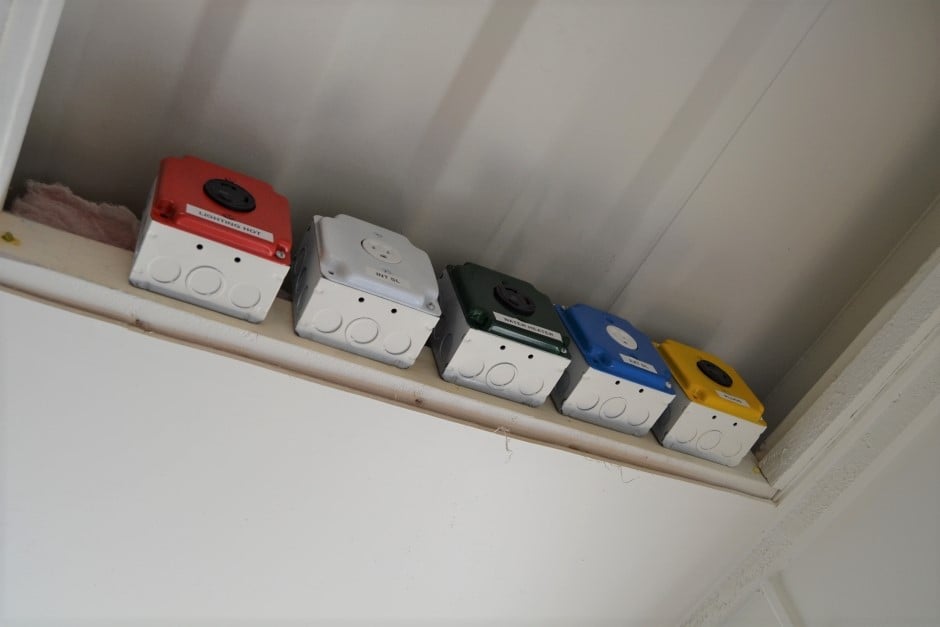 Crossover Electrical System