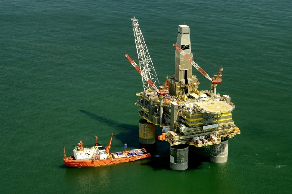 offshore oil platform living quarters