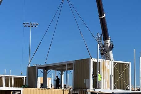 crane_placing_containers_together