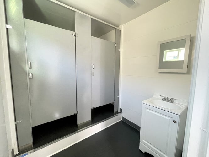40-Foot Locker Room Exterior Straight On