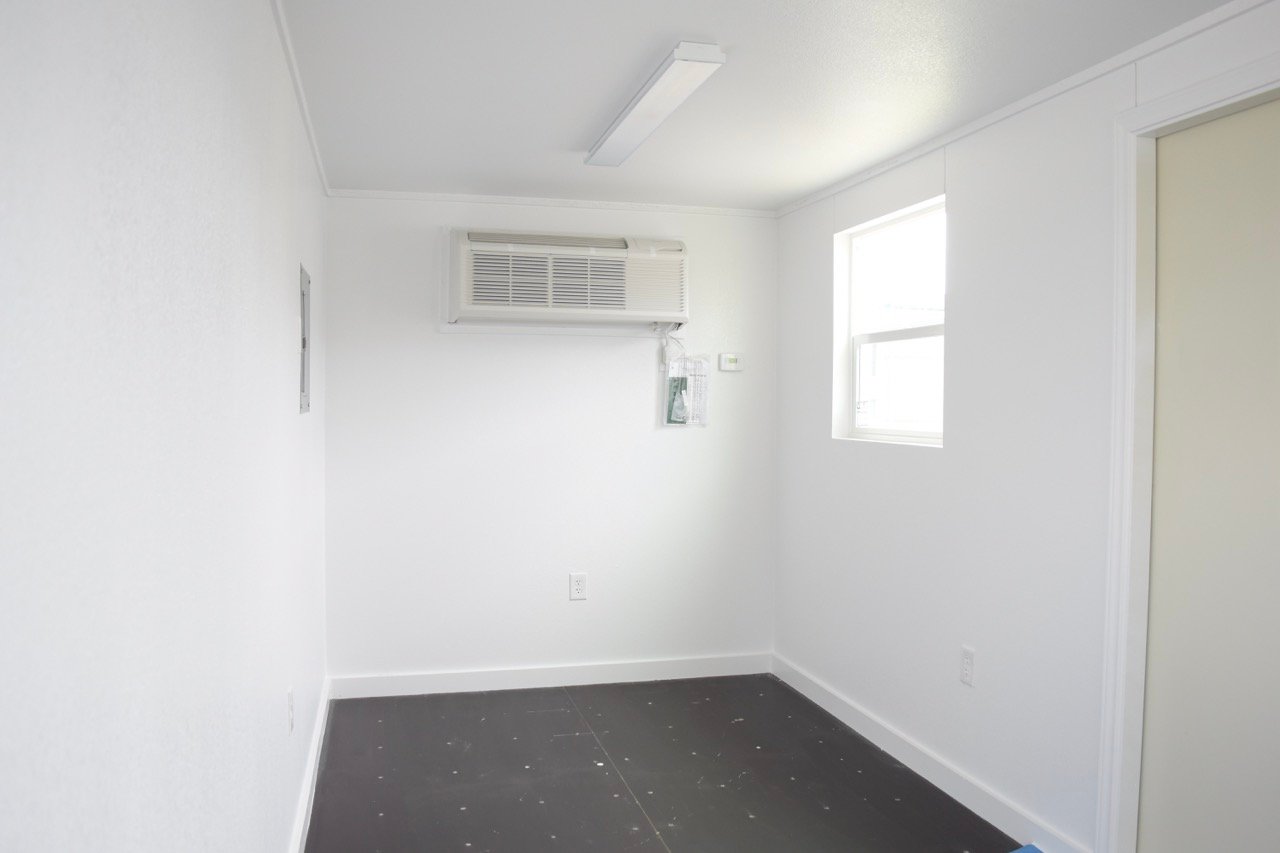 20ft store and work interior