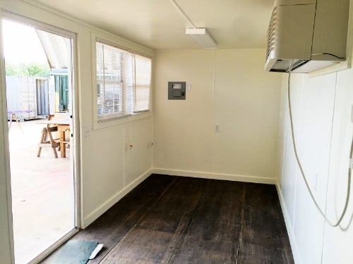 20ft_Store_and_Work_Interior_Extra_Window