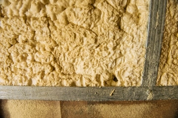 shipping-container-Spray-foam-insulation