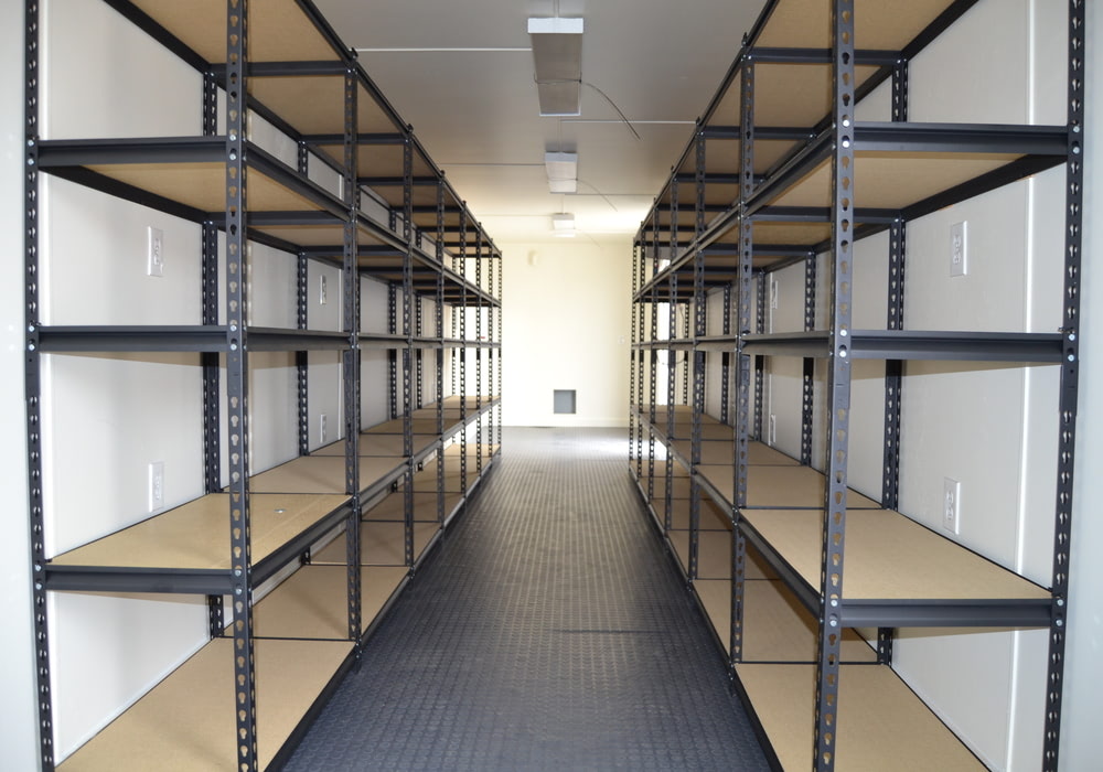 40_ft_storage_with_double_shelving